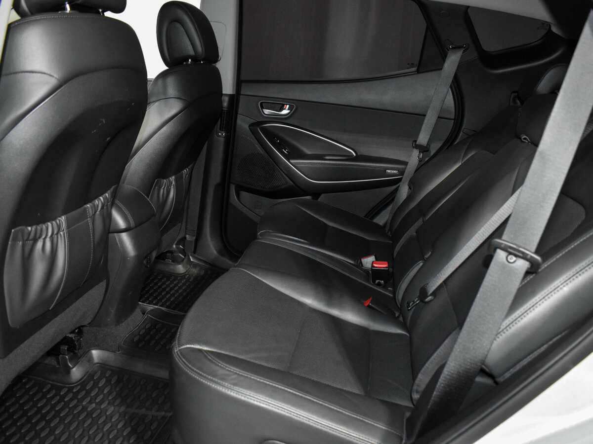 Б/У Хендай Санта Фе 2016 года. Фото: #11