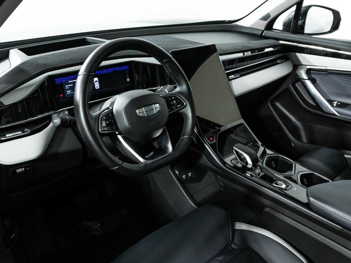 Geely Atlas 2024 года с пробегом. Фото: #10