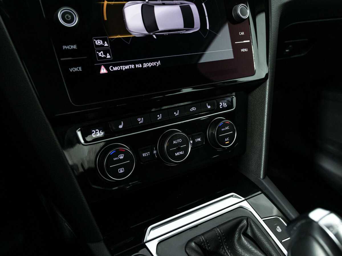 Б/У Фольксваген Пассат 2017 года. Фото: #17