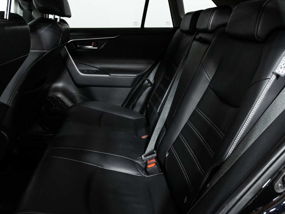 Toyota RAV4 2020 года с пробегом. Фото: #9