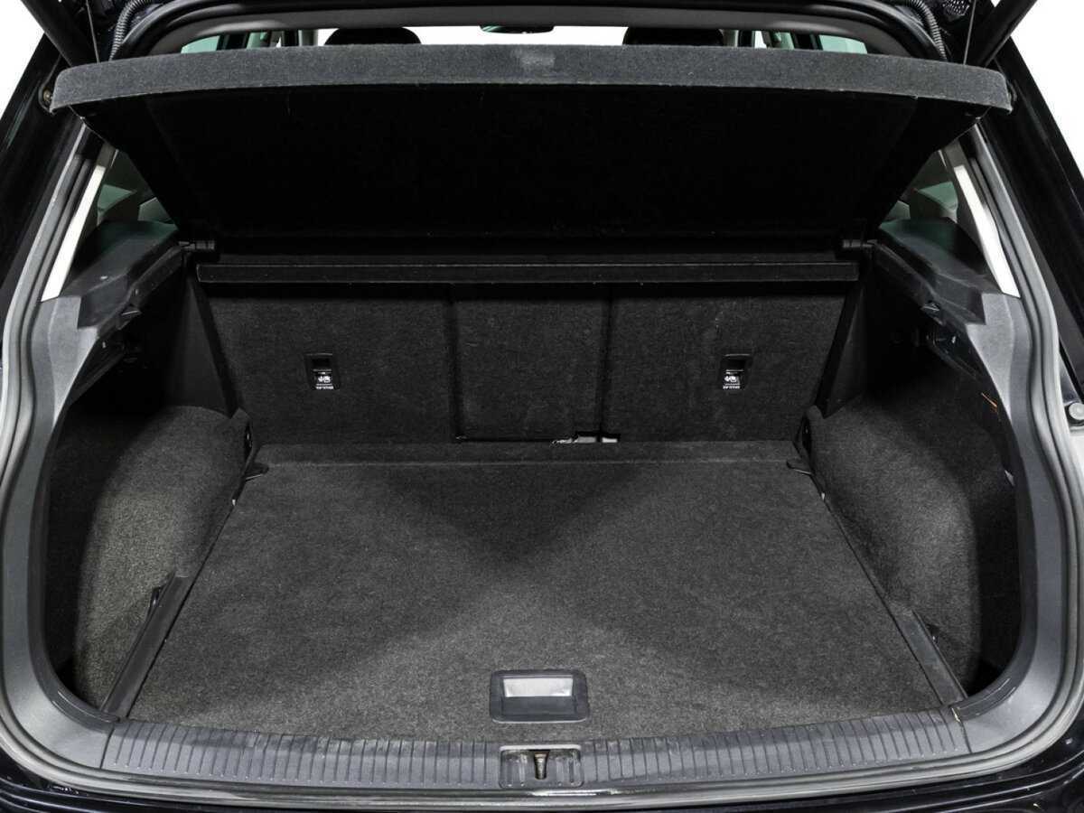 Б/У Фольксваген Тигуан 2017 года. Фото: #14