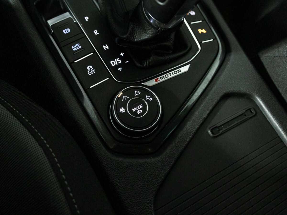 Б/У Фольксваген Тигуан 2017 года. Фото: #19