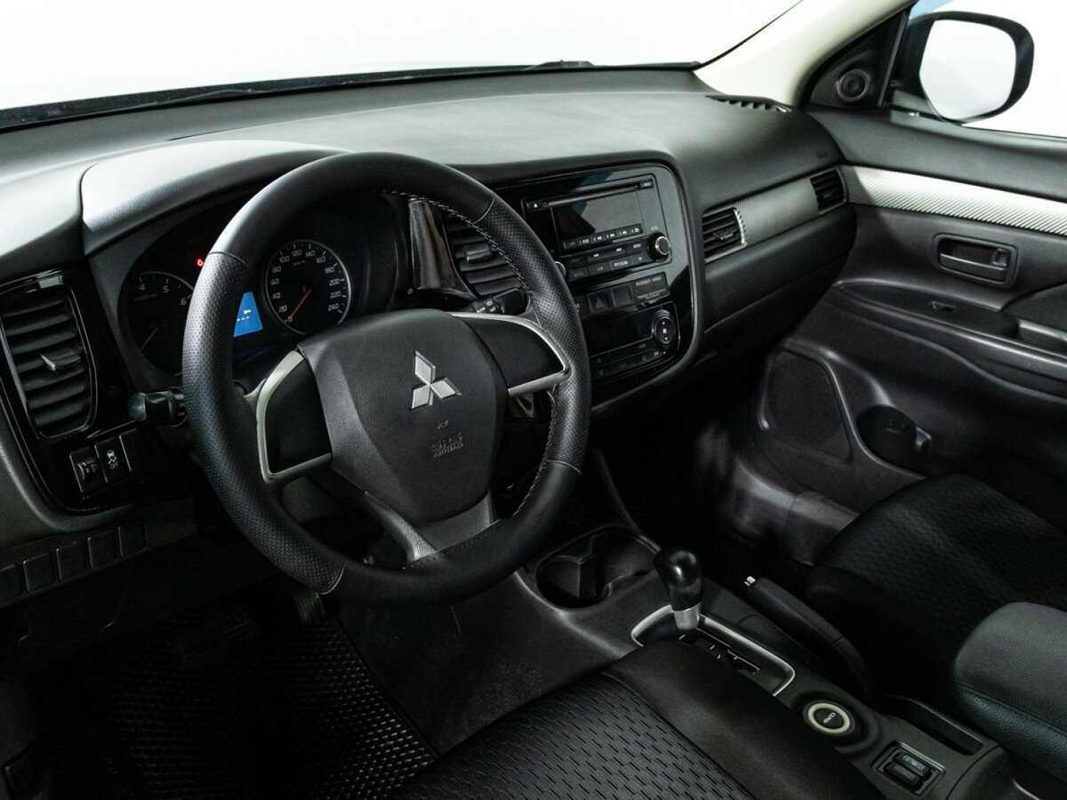 Mitsubishi Outlander 2013 года с пробегом. Фото: #10