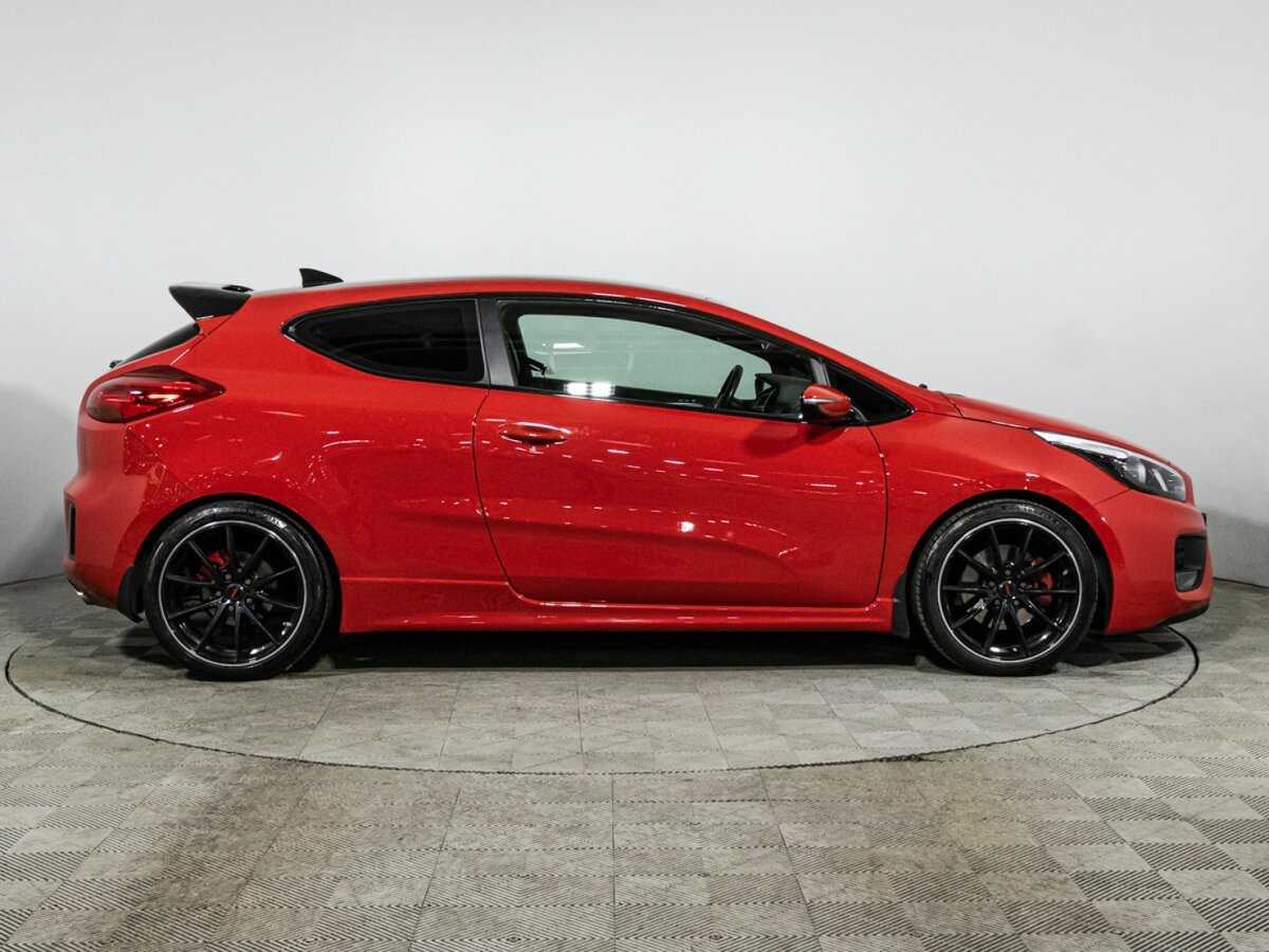 Б/У Киа Сид ГТ 2017 года. Фото: #3