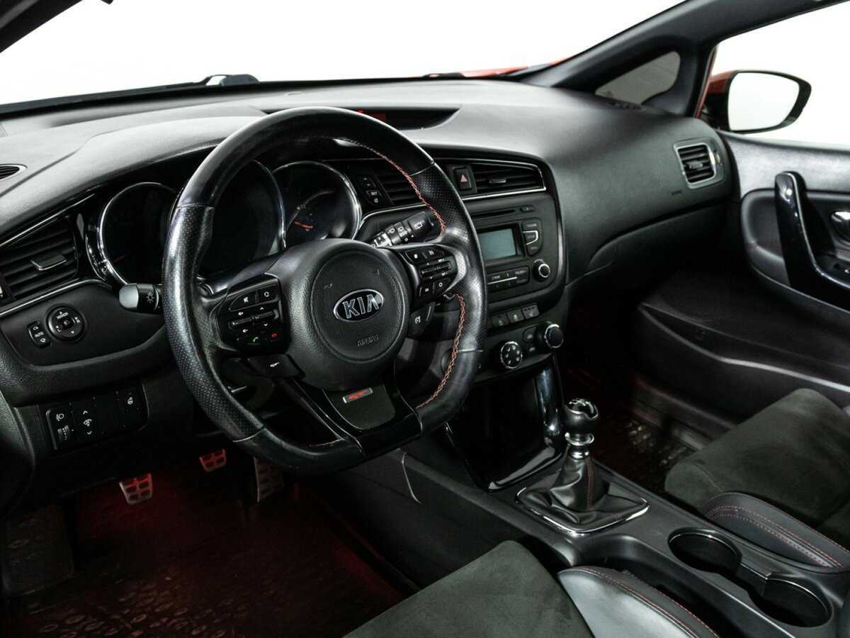 Б/У Киа Сид ГТ 2017 года. Фото: #10