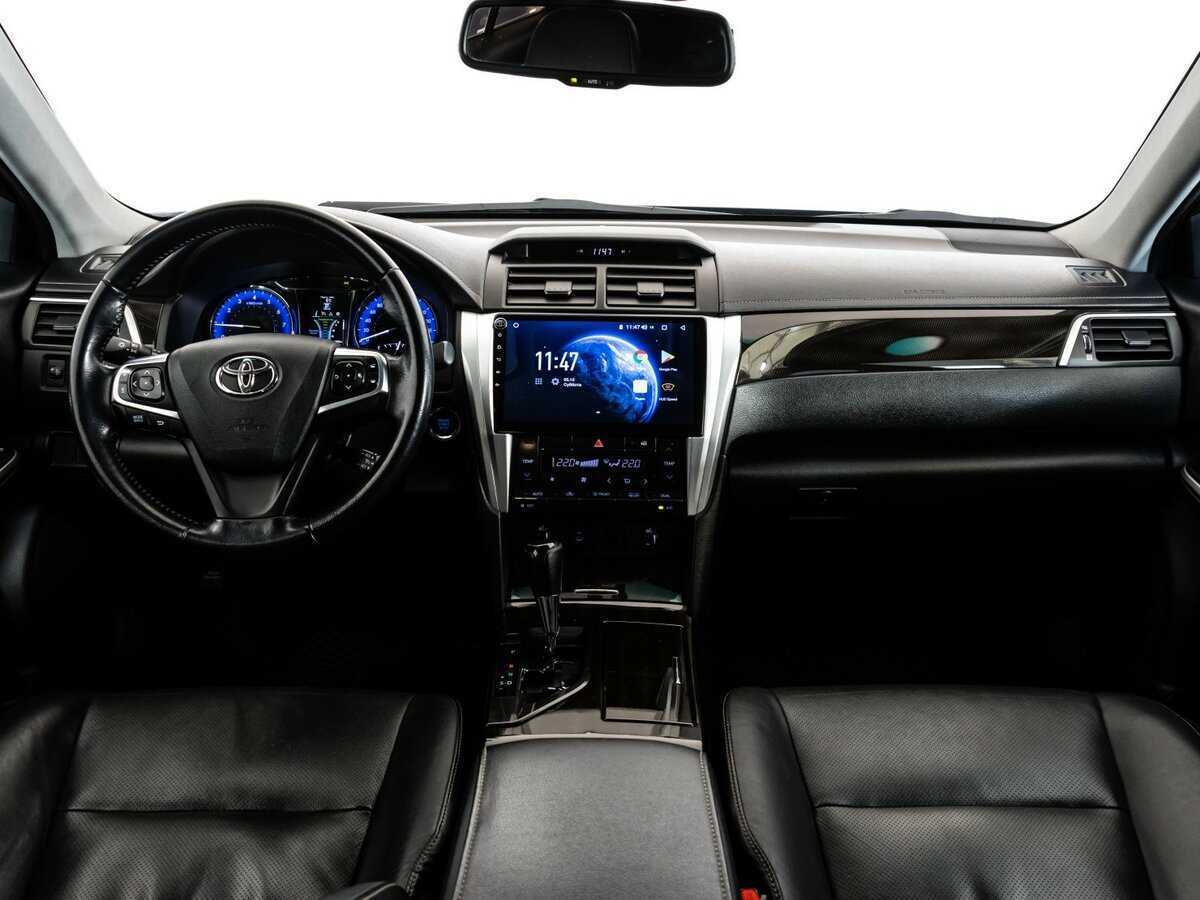 Б/У Тойота Камри 2015 года. Фото: #8