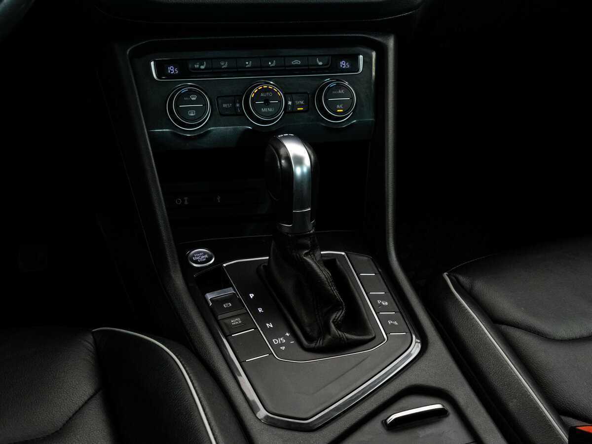 Б/У Фольксваген Тигуан 2017 года. Фото: #11