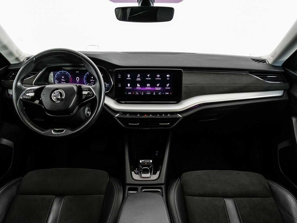 Б/У Шкода Октавия 2021 года. Фото: #7