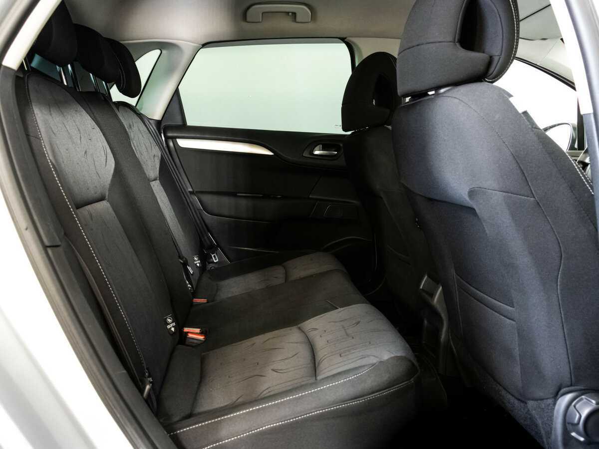 Б/У Ситроен Ц4 2012 года. Фото: #12