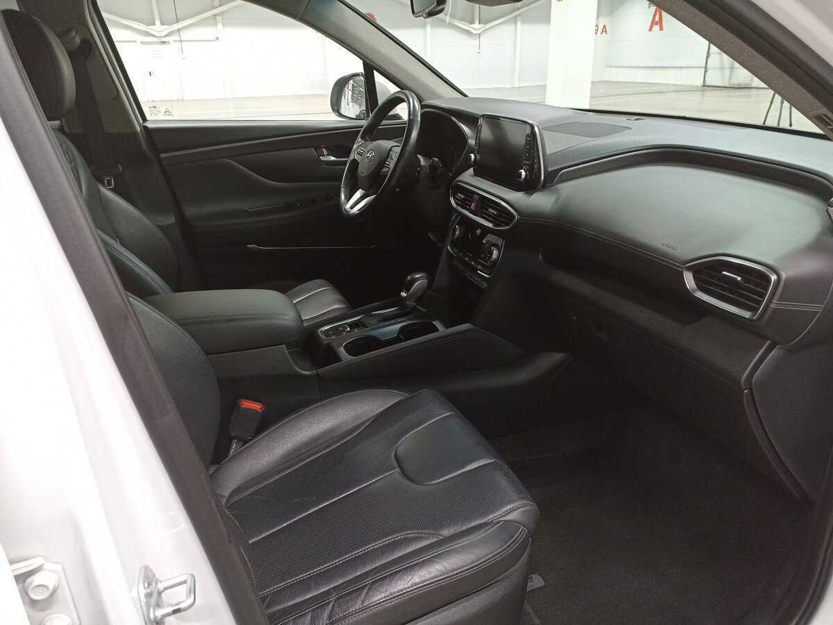 Hyundai Santa Fe 2018 года с пробегом. Фото: #10