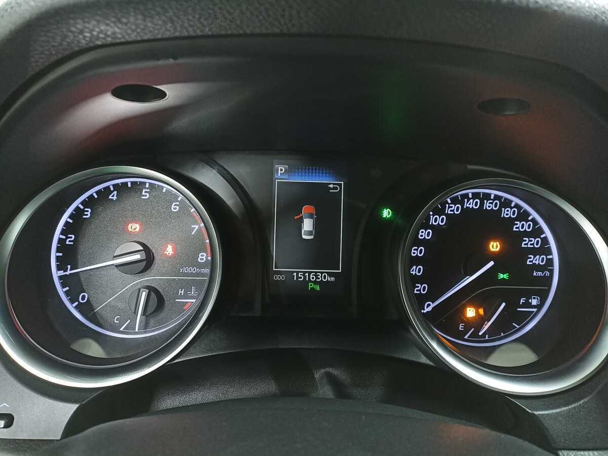 Toyota Camry 2019 года с пробегом. Фото: #12