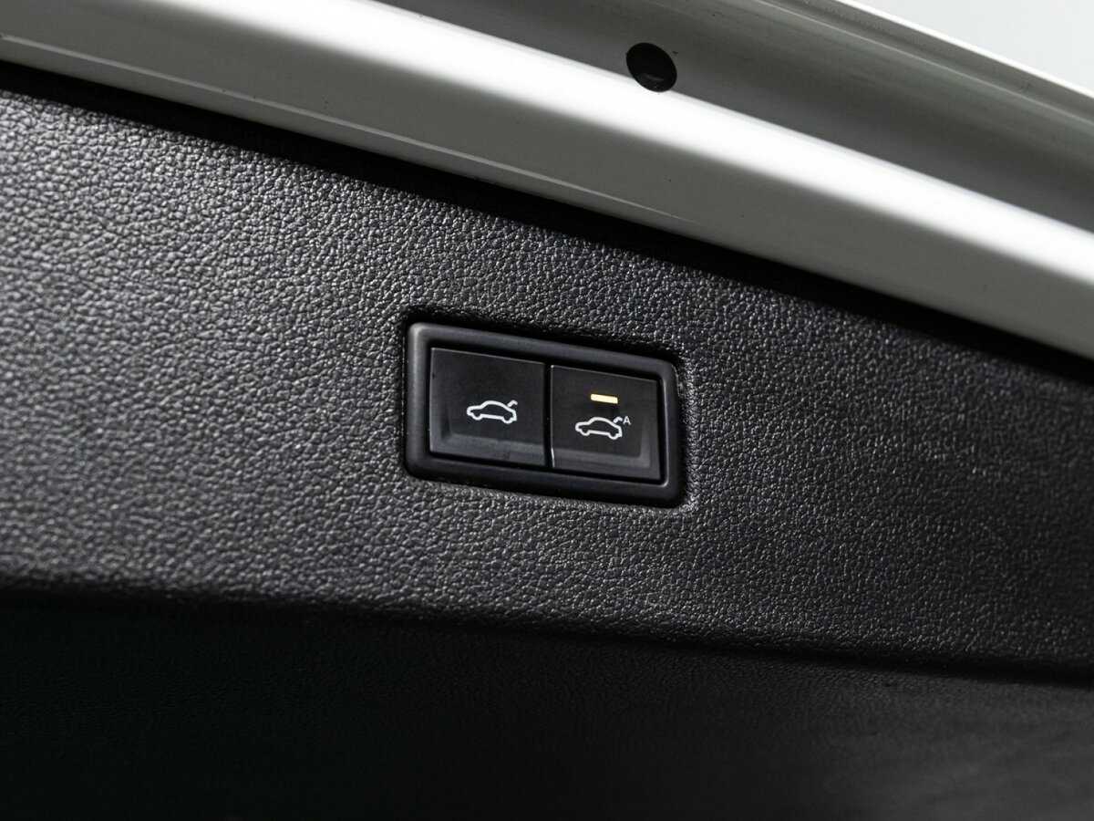 Б/У Фольксваген Тигуан 2018 года. Фото: #15