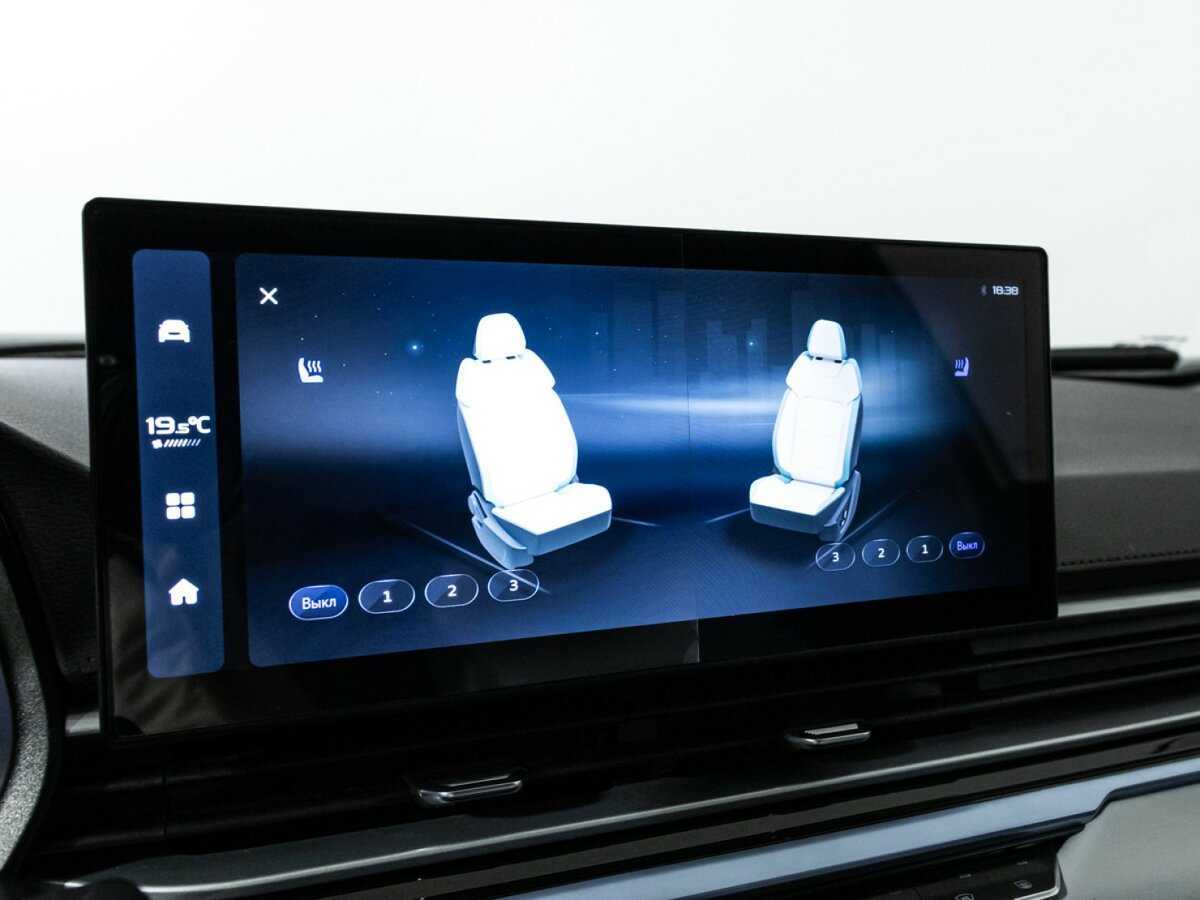 Б/У Джили Эмгранд 2023 года. Фото: #18