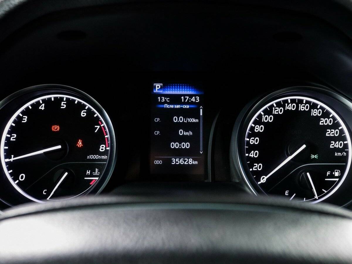 Toyota Camry 2021 года с пробегом. Фото: #10