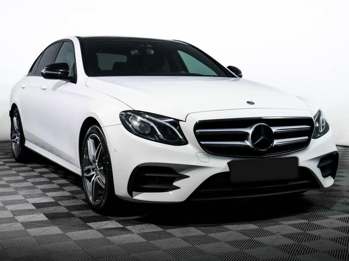 Mercedes-Benz E-Класс 2017 года с пробегом. Фото: #2