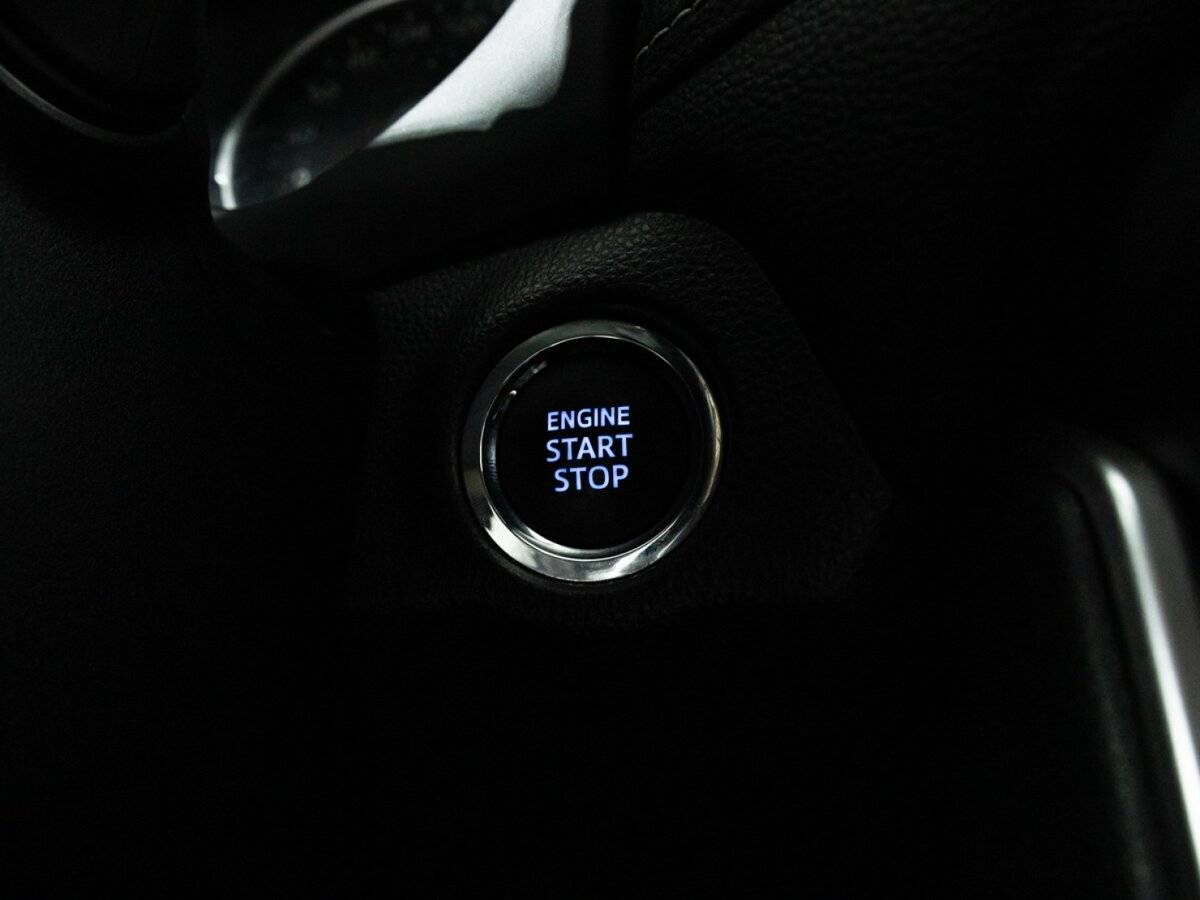 Toyota RAV4 2020 года с пробегом. Фото: #20