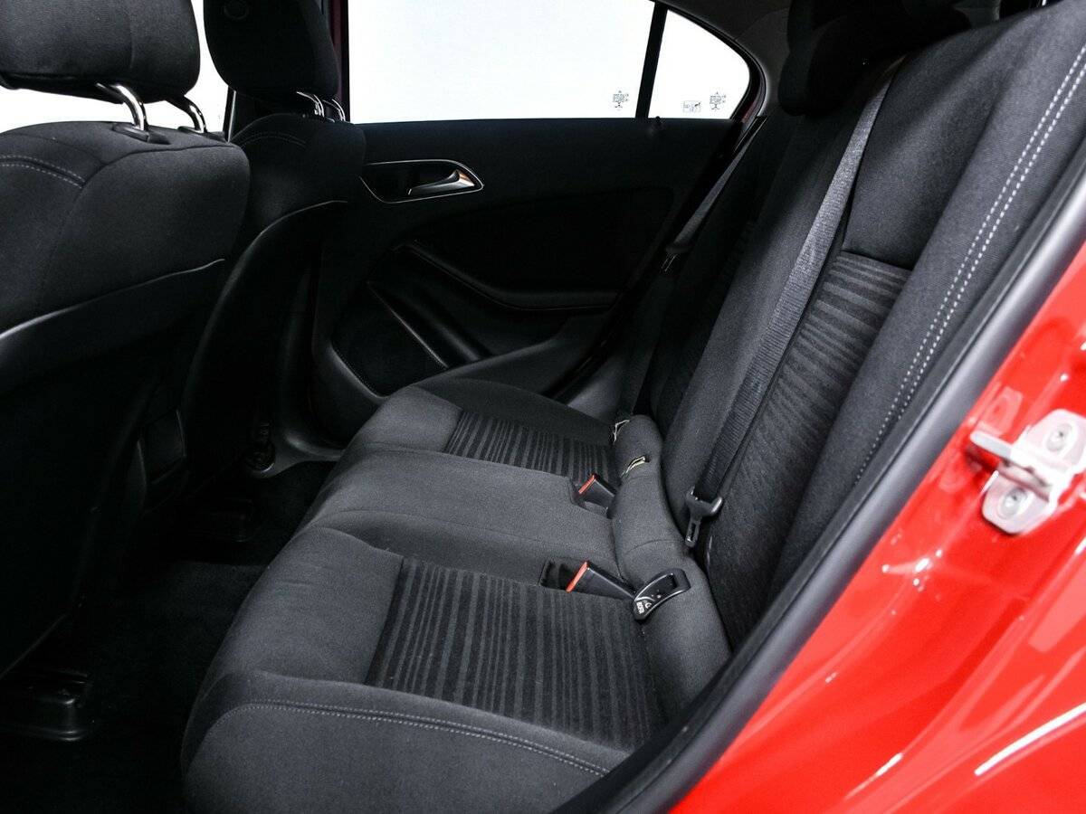 Mercedes-Benz A-Класс 2013 года с пробегом. Фото: #9