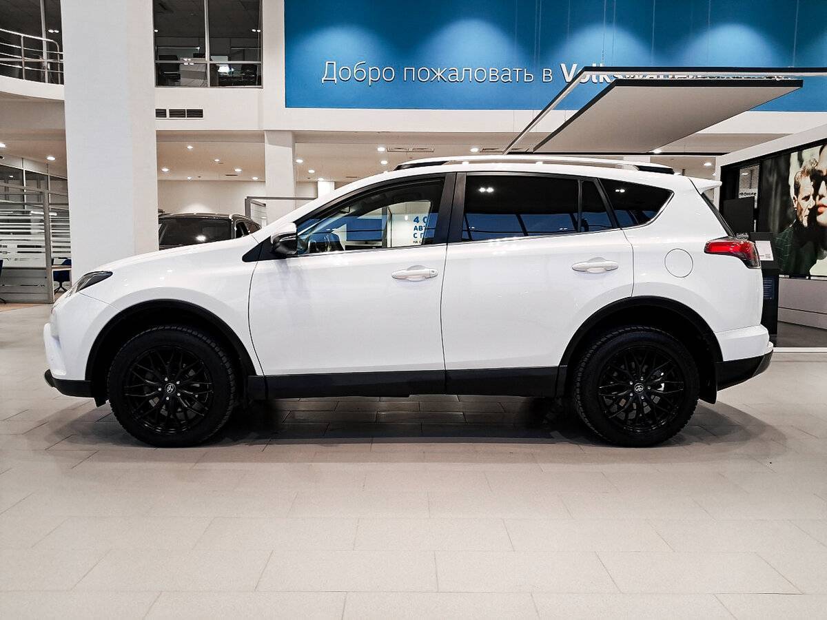 Toyota RAV4 2016 года с пробегом. Фото: #7