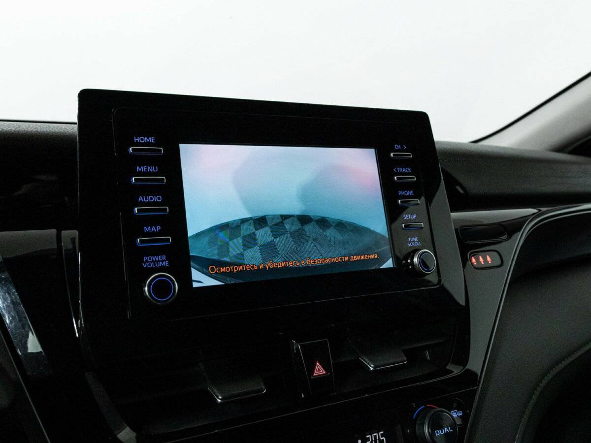 Б/У Тойота Камри 2021 года. Фото: #15