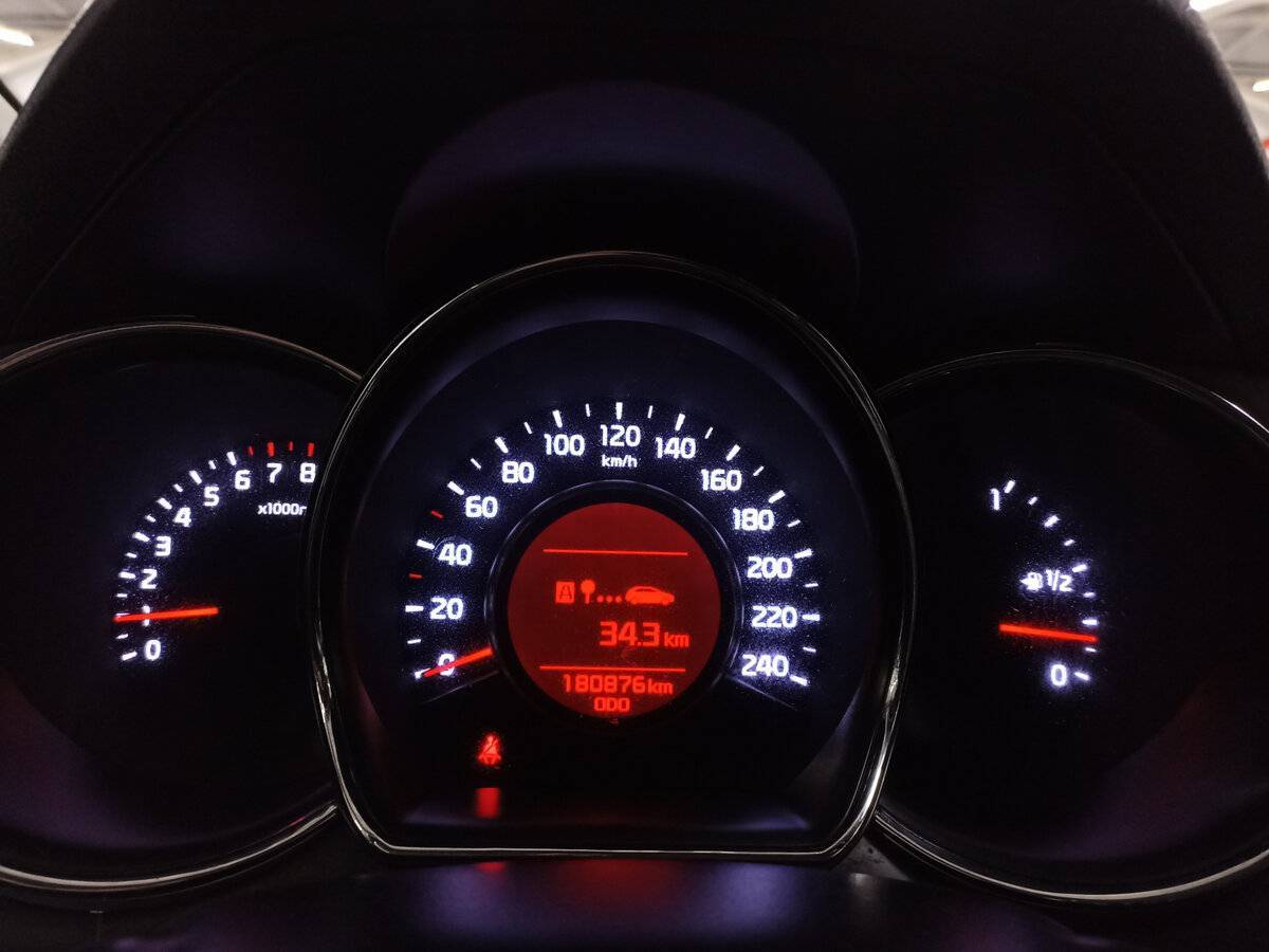 Kia Ceed 2012 года с пробегом. Фото: #12