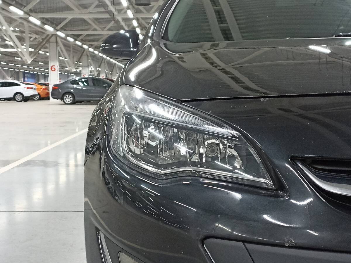 Opel Astra 2012 года с пробегом. Фото: #16