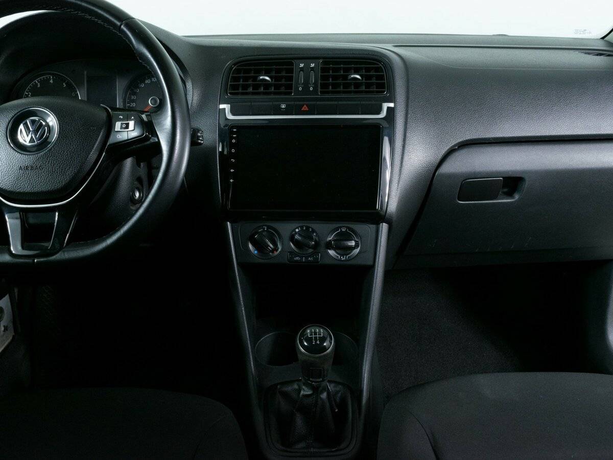 Б/У Фольксваген Поло 2018 года. Фото: #8