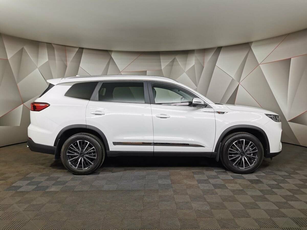 Chery Tiggo 8 Pro Max 2024 года с пробегом. Фото: #5