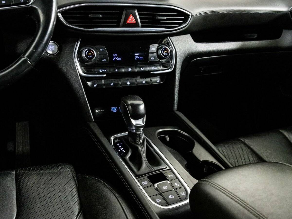 Б/У Хендай Санта Фе 2018 года. Фото: #10