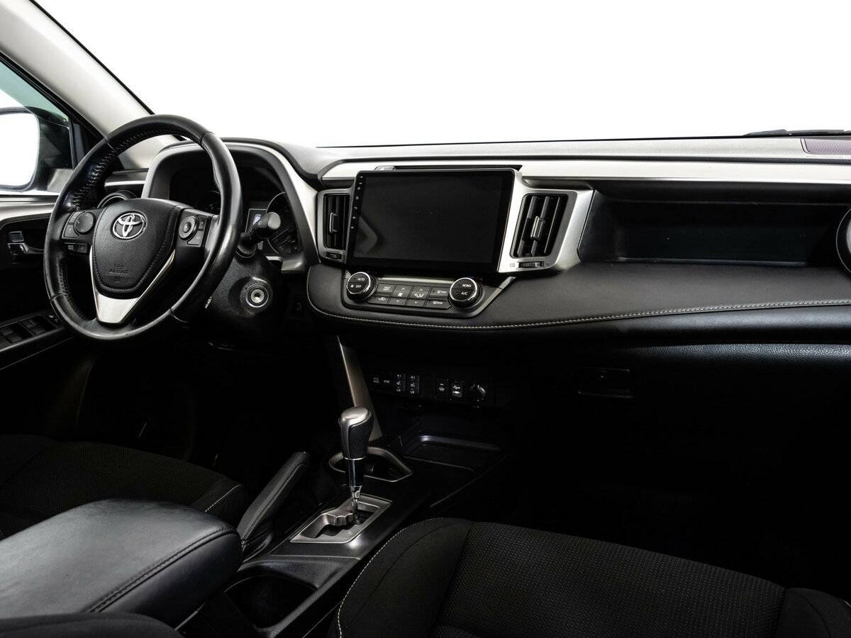 Б/У Тойота Рав4 2017 года. Фото: #5