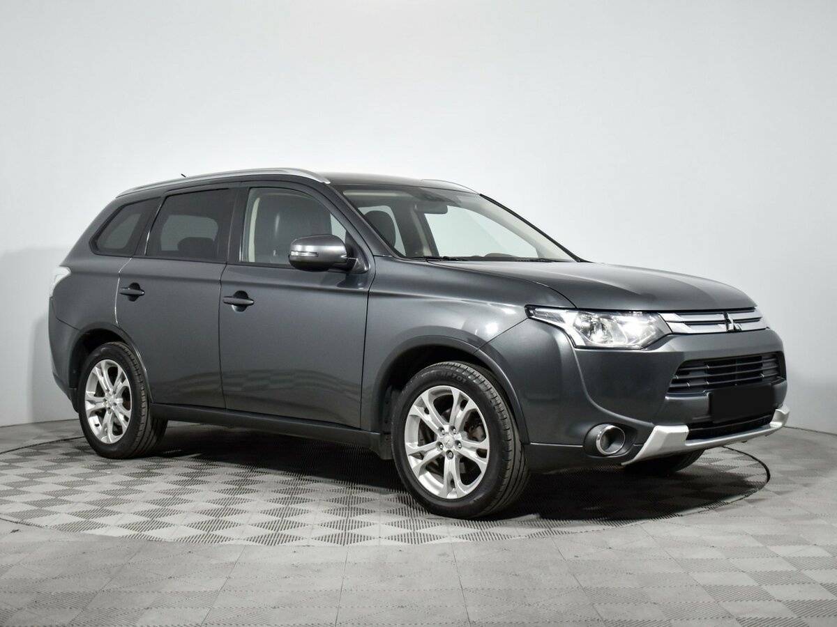 Mitsubishi Outlander 2014 года с пробегом. Фото: #2