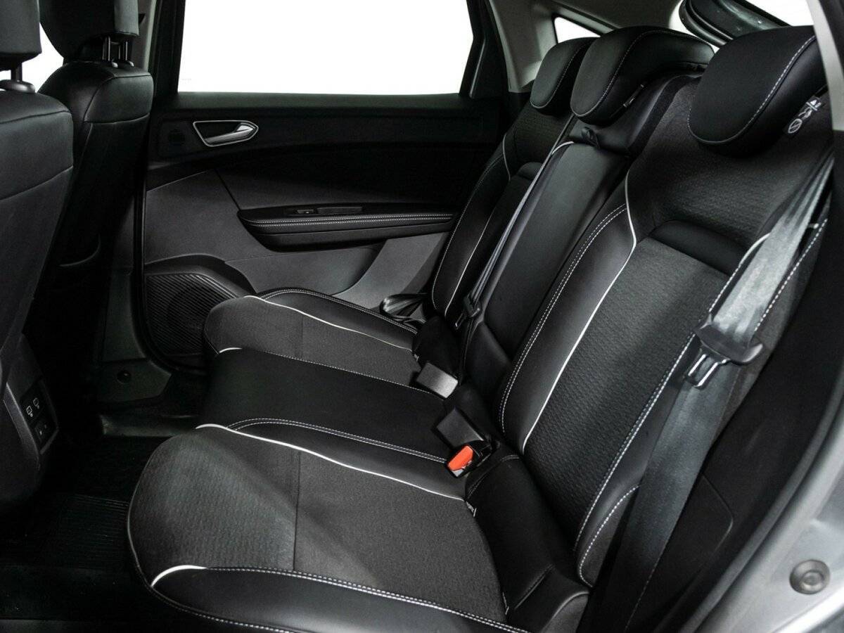 Б/У Рено Аркана 2021 года. Фото: #9