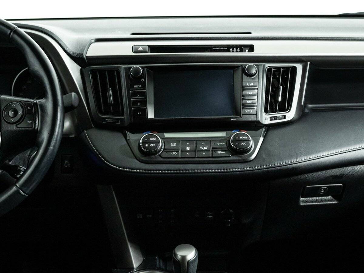 Toyota RAV4 2017 года с пробегом. Фото: #13