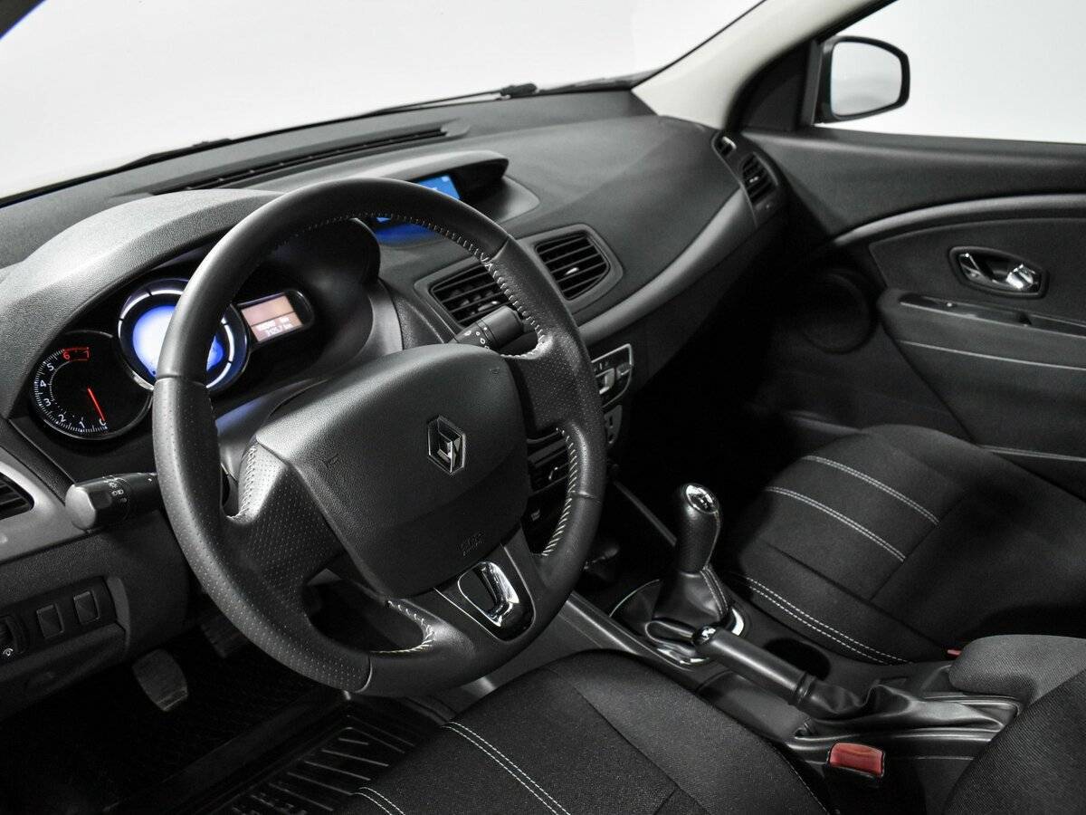 Б/У Рено Флюенс 2013 года. Фото: #6