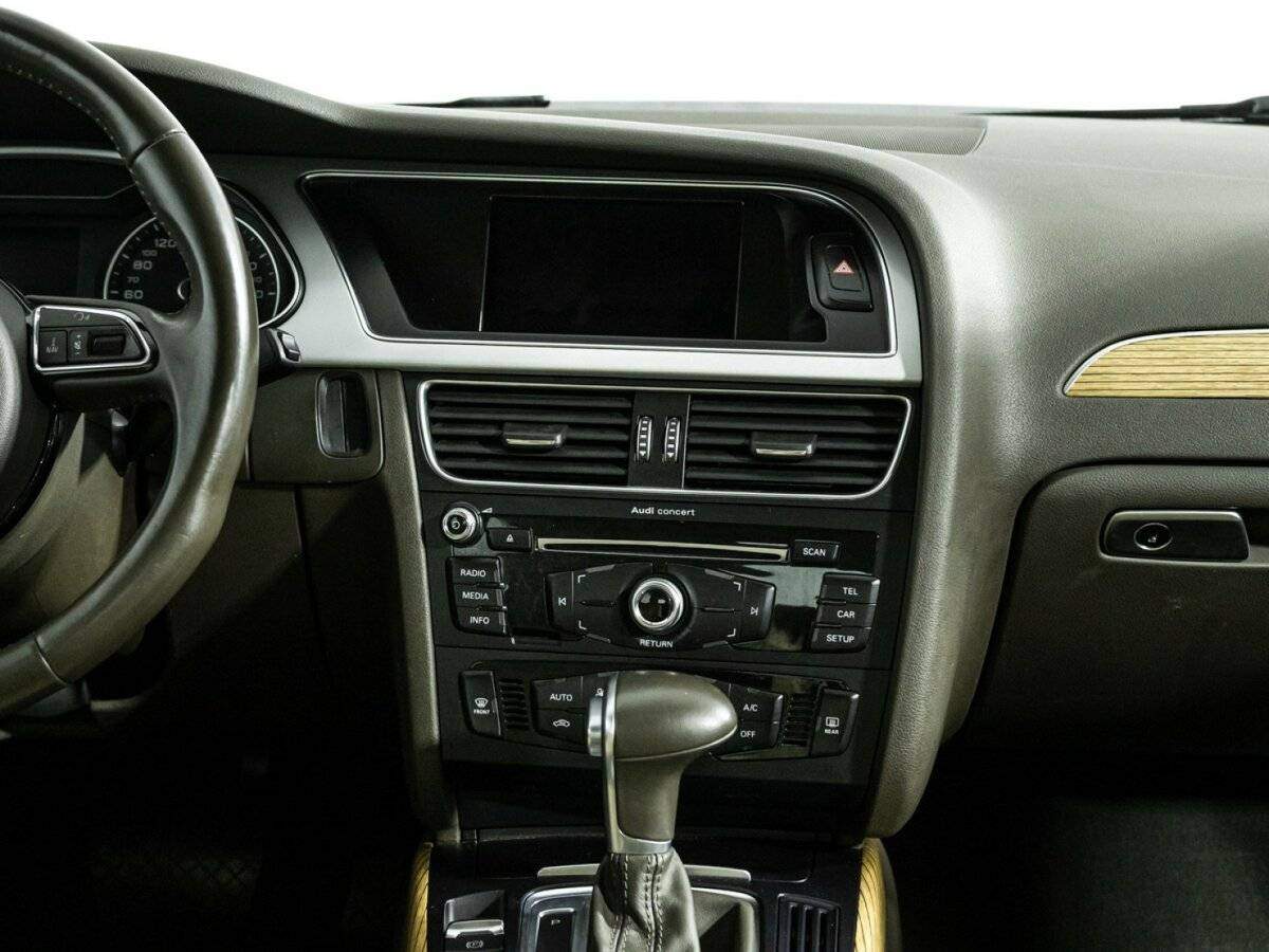 Audi A4 2015 года с пробегом. Фото: #13