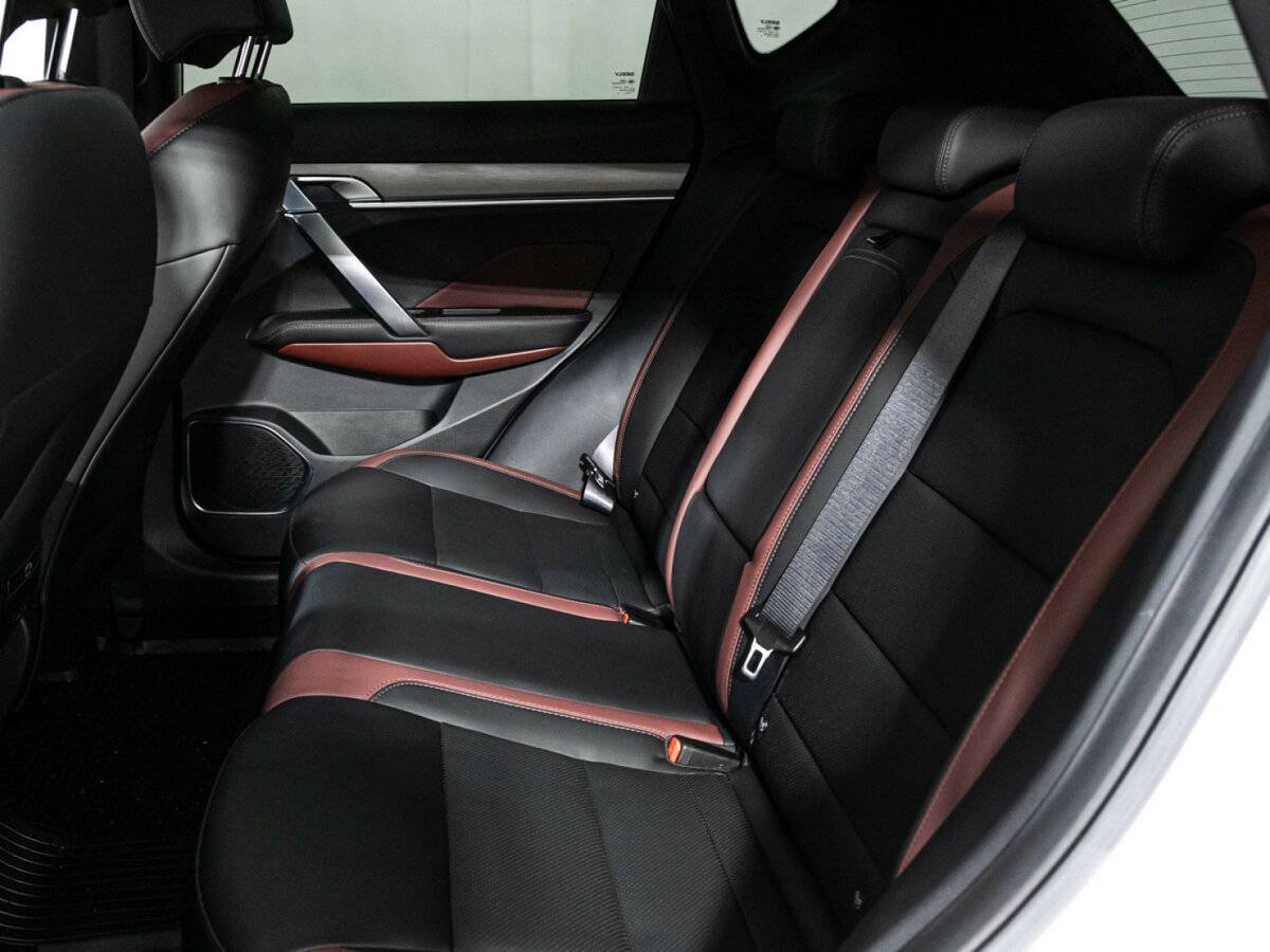 Б/У Джили Кулрэй 2023 года. Фото: #9