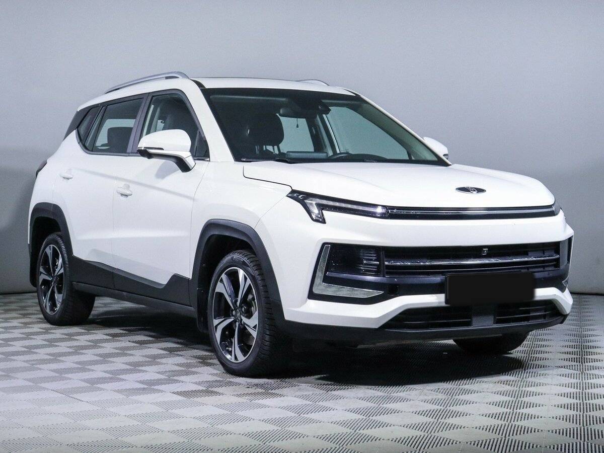 Москвич 3 2023 года с пробегом. Фото: #2