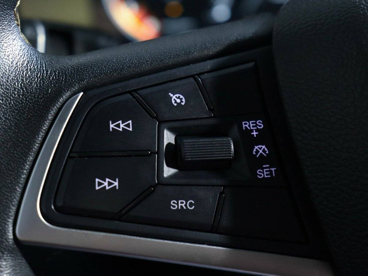 Москвич 3 2023 года с пробегом. Фото: #18