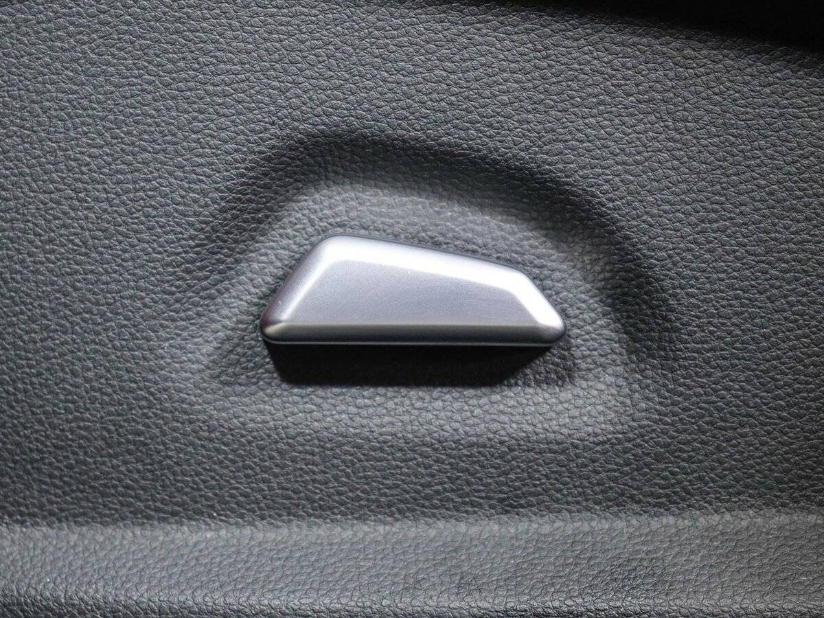 Москвич 3 2023 года с пробегом. Фото: #10