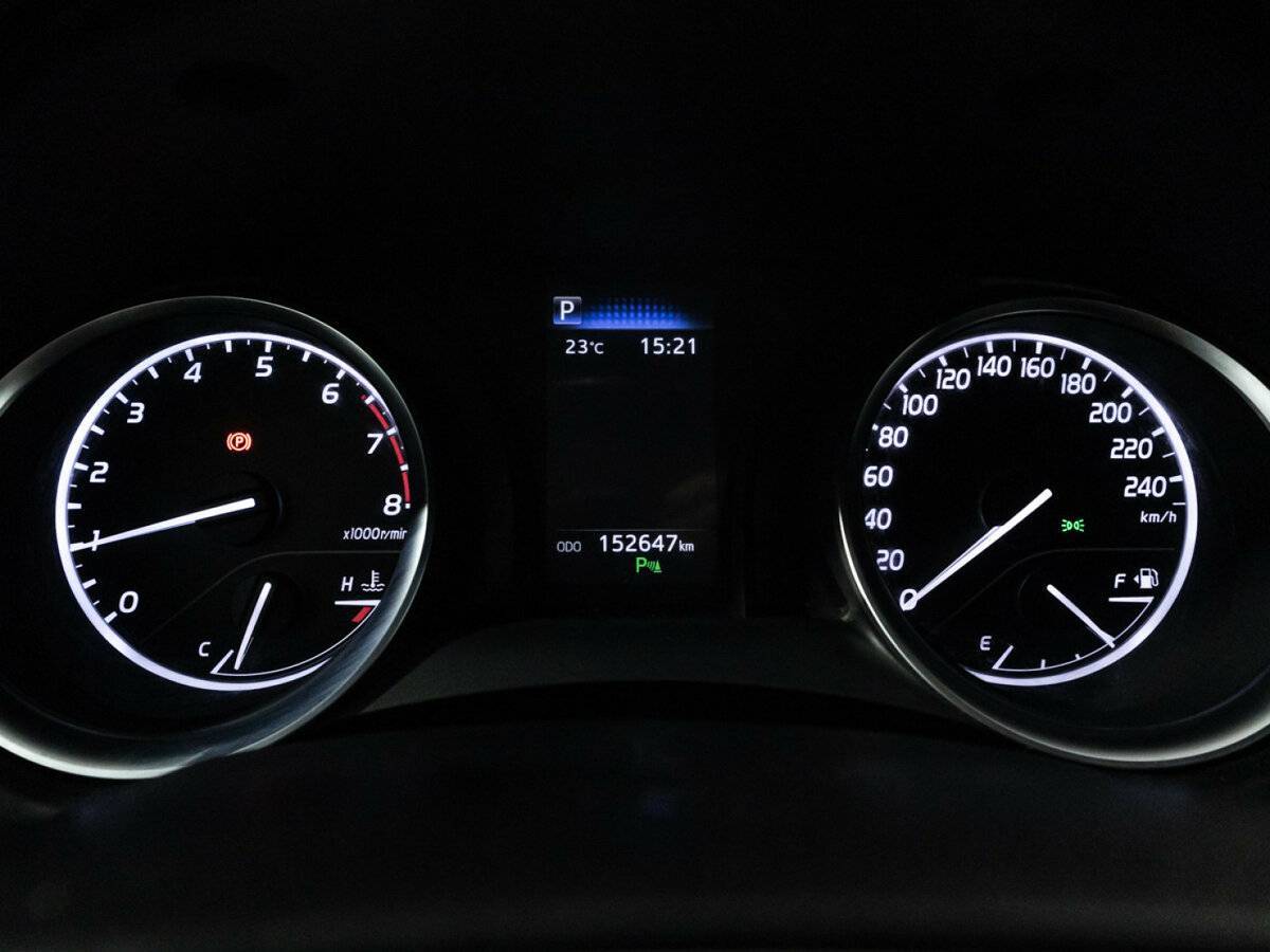 Toyota Camry 2020 года с пробегом. Фото: #11