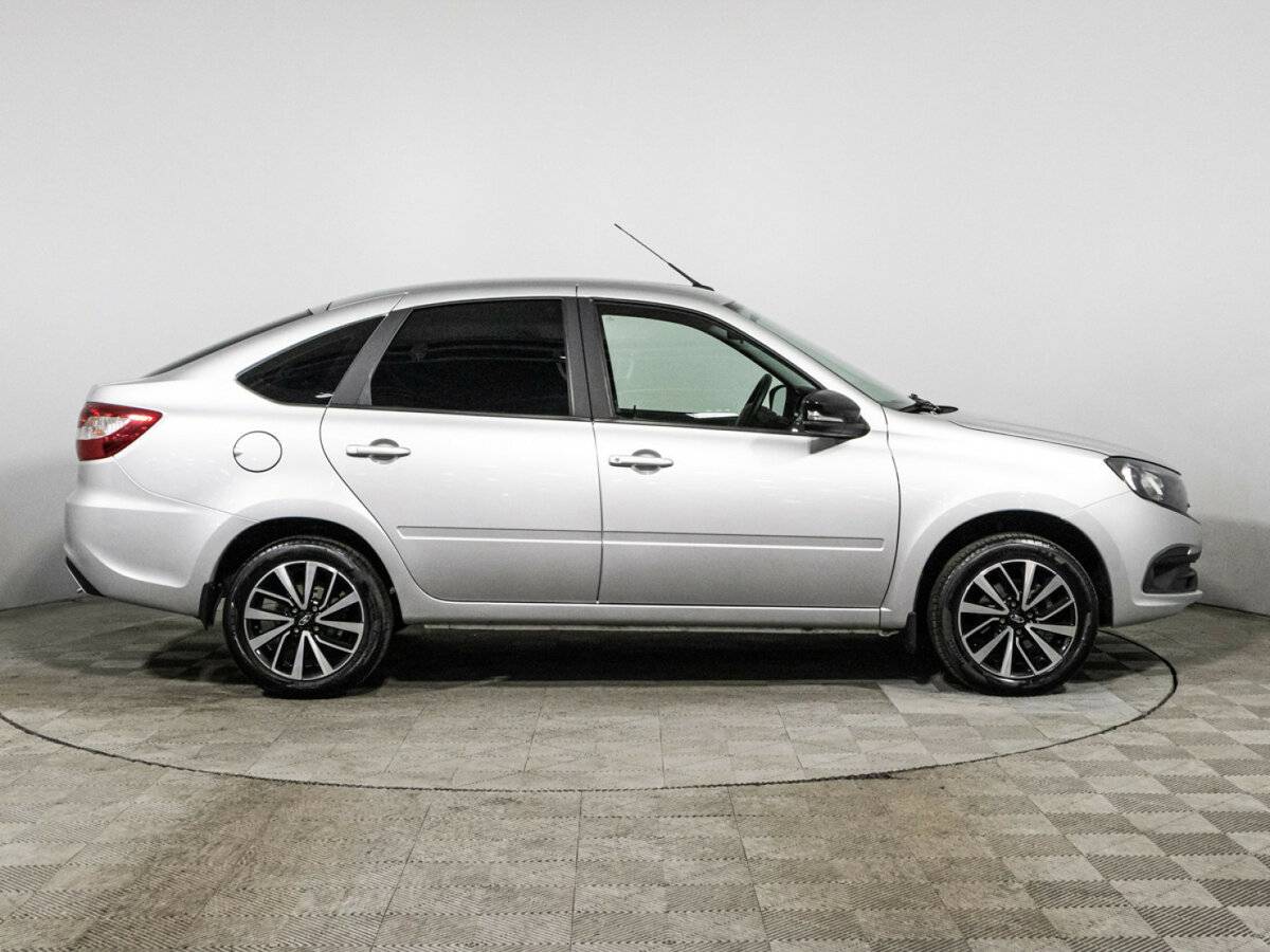 Б/У Лада (ВАЗ) Гранта 2024 года. Фото: #3