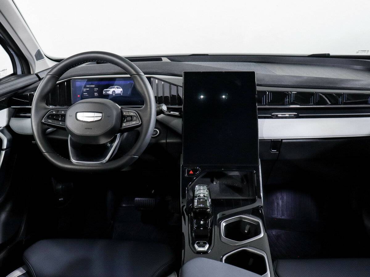 Geely Atlas 2024 года с пробегом. Фото: #11