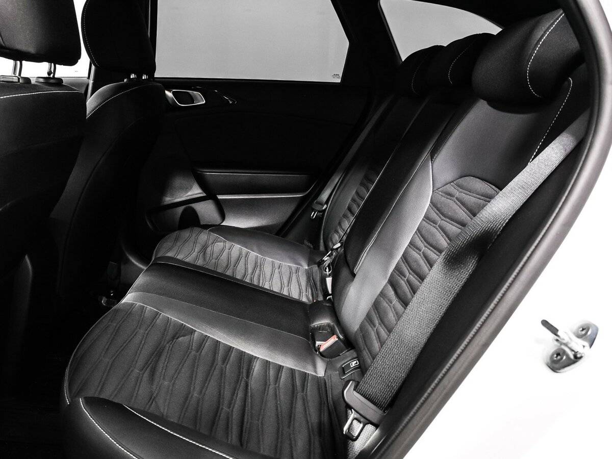 Б/У Киа Сид 2021 года. Фото: #13