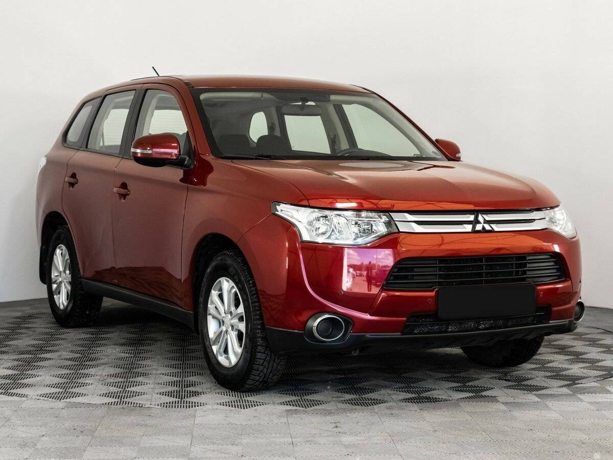 Mitsubishi Outlander 2014 года с пробегом. Фото: #2