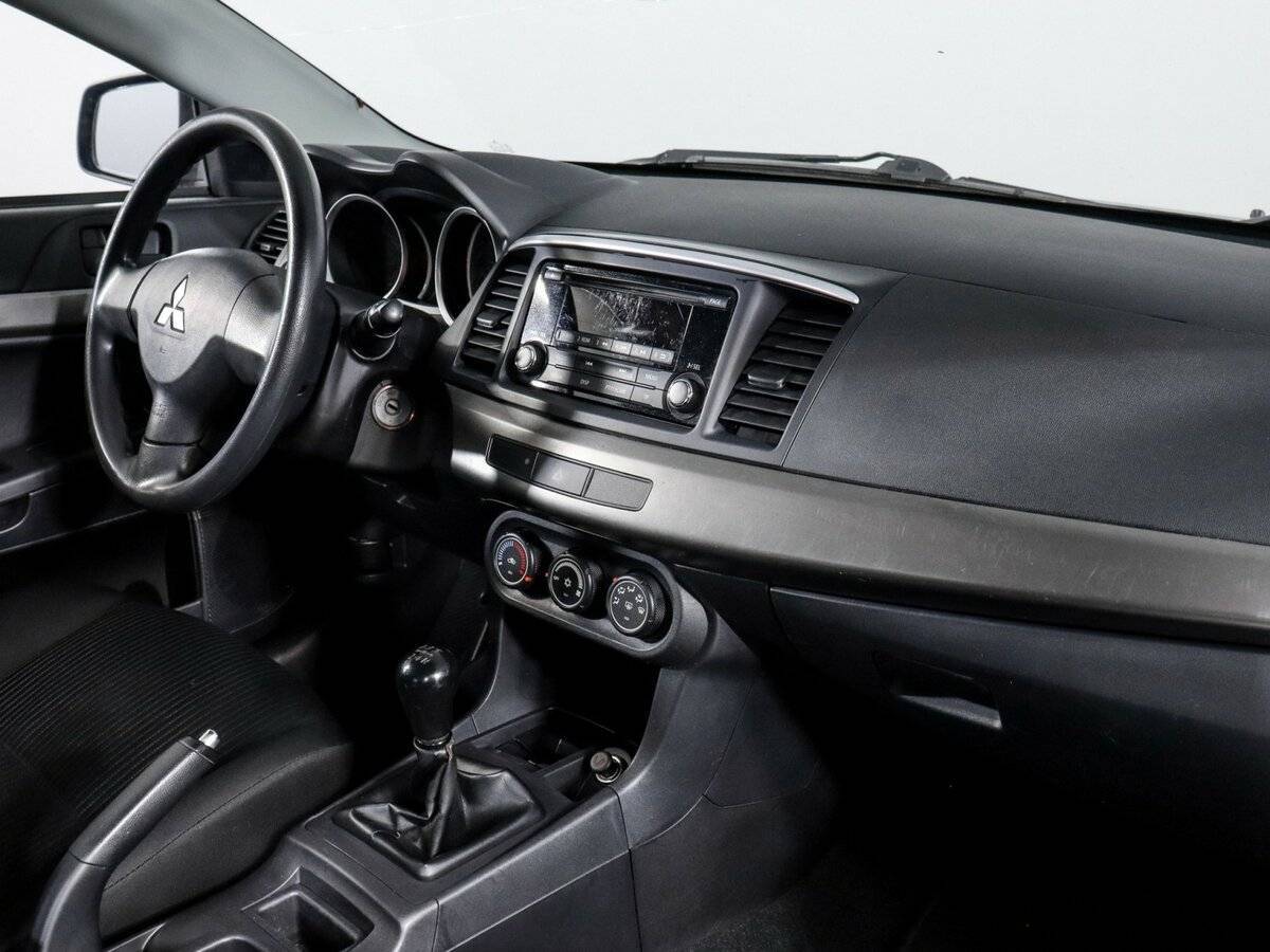 Б/У Митсубиши Лансер 2014 года. Фото: #7