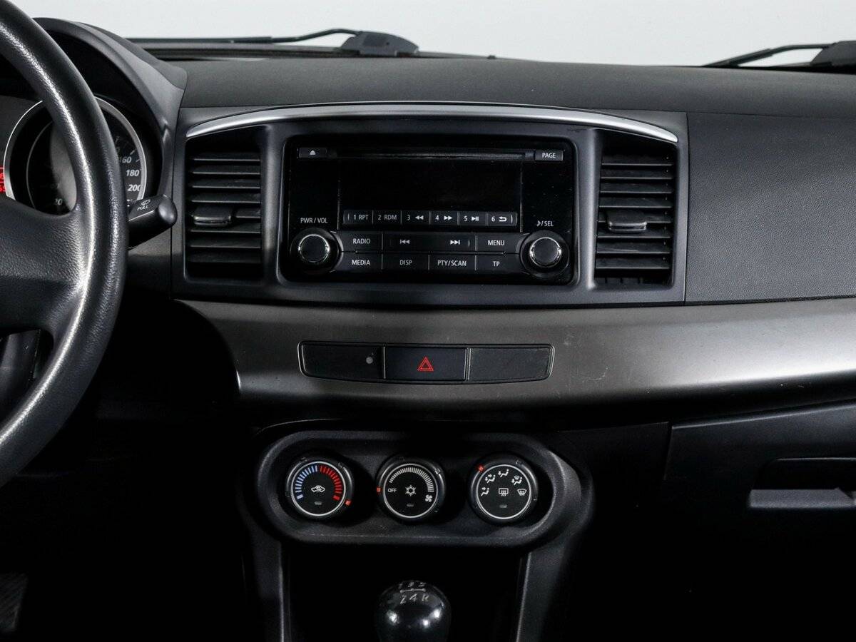 Б/У Митсубиши Лансер 2014 года. Фото: #11