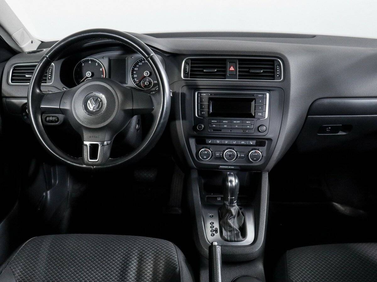 Б/У Фольксваген Джетта 2014 года. Фото: #9