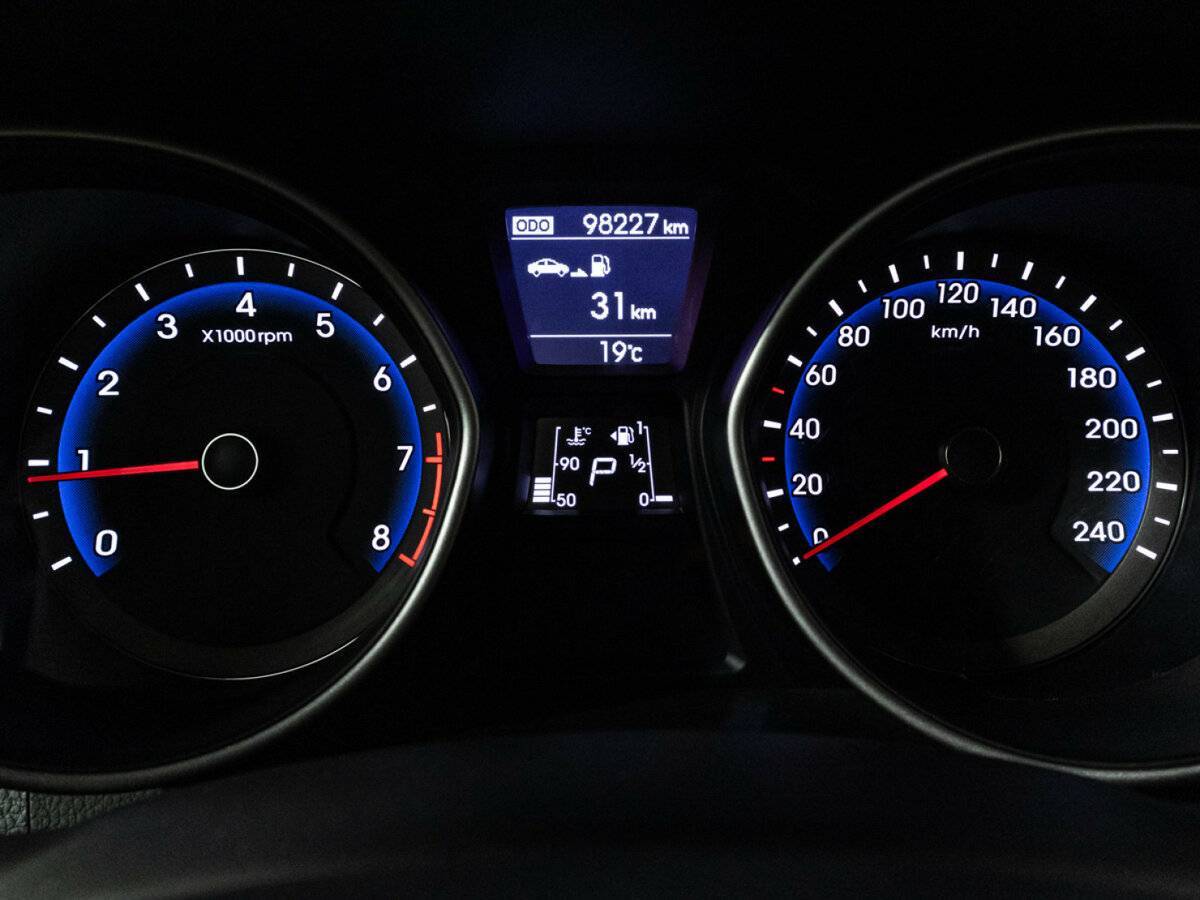 Б/У Хендай ай30 2016 года. Фото: #11