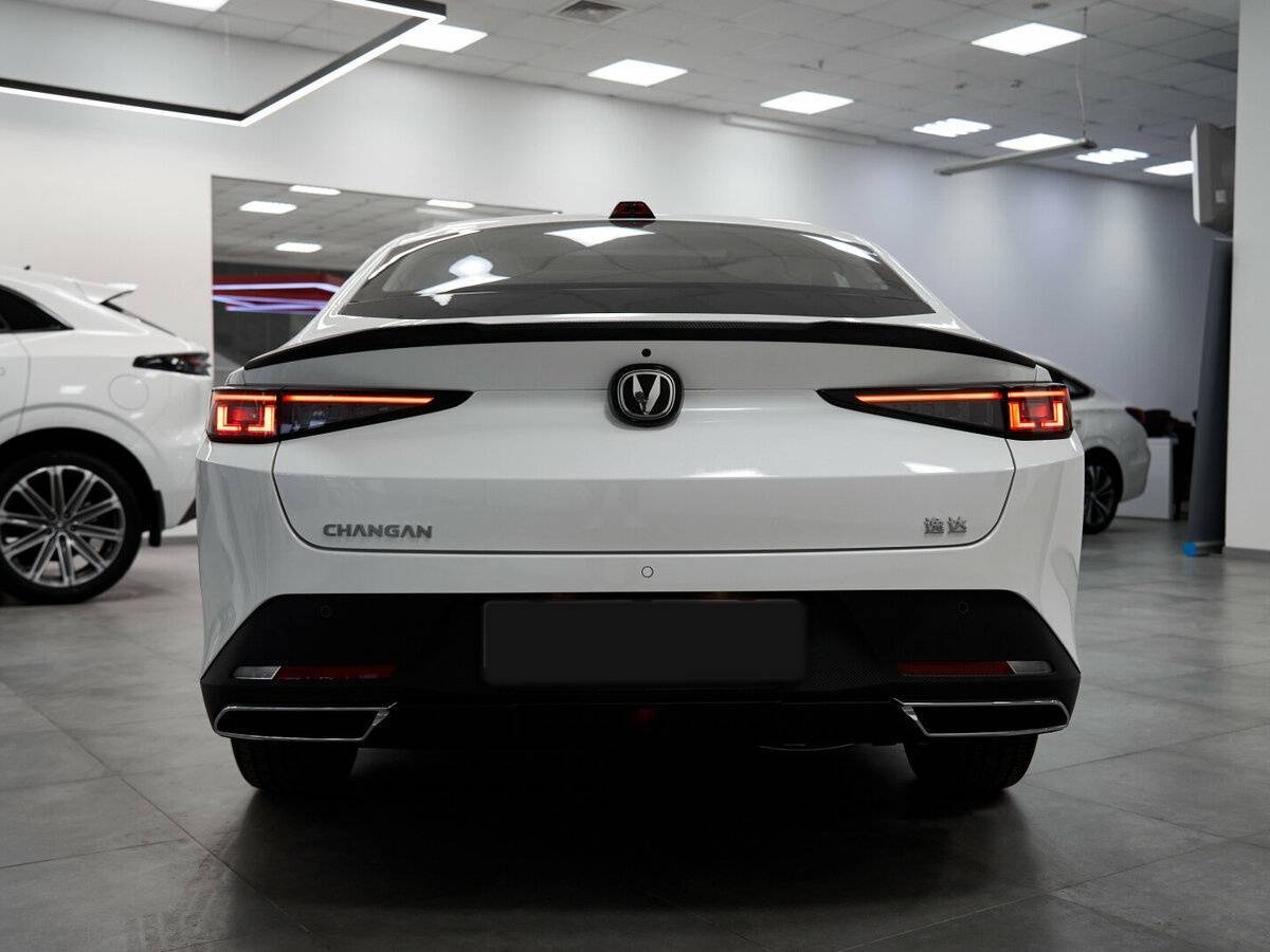 Changan Lamore 2024 года с пробегом. Фото: #2