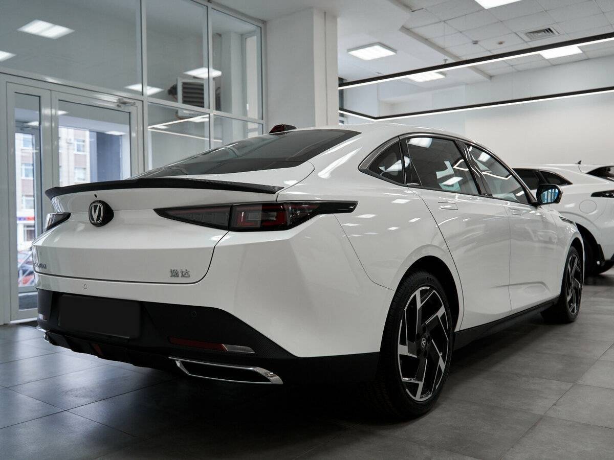 Changan Lamore 2024 года с пробегом. Фото: #4