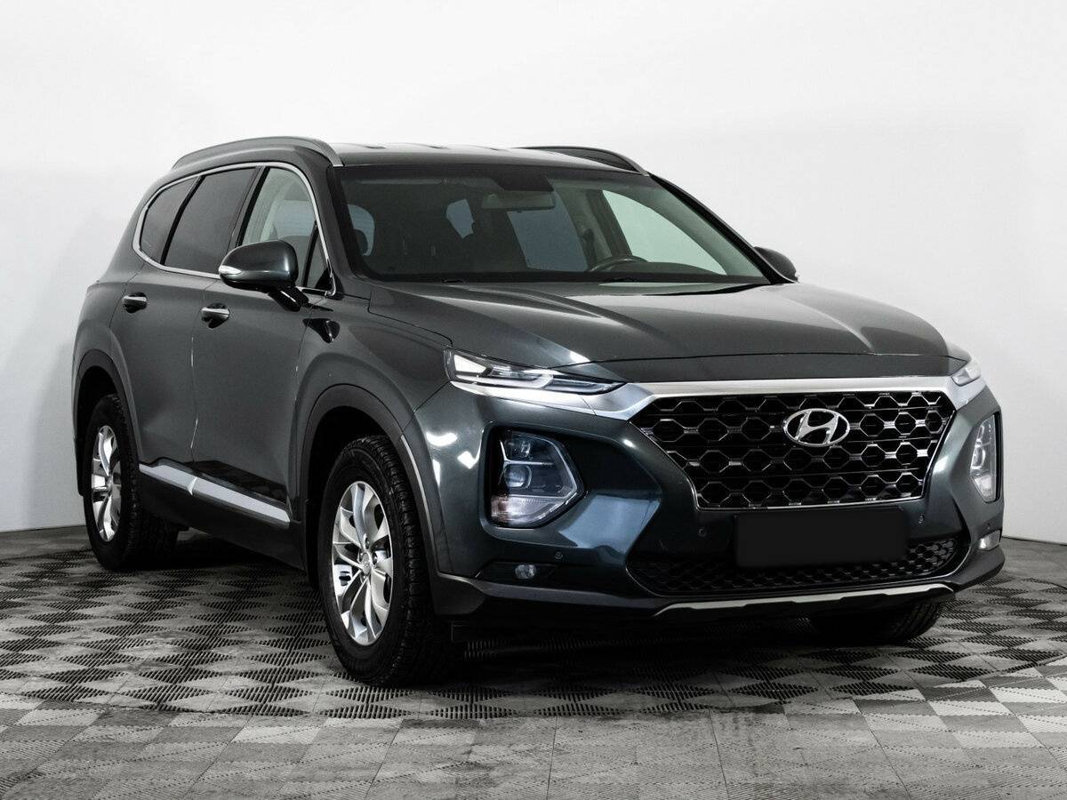 Hyundai Santa Fe 2018 года с пробегом. Фото: #2
